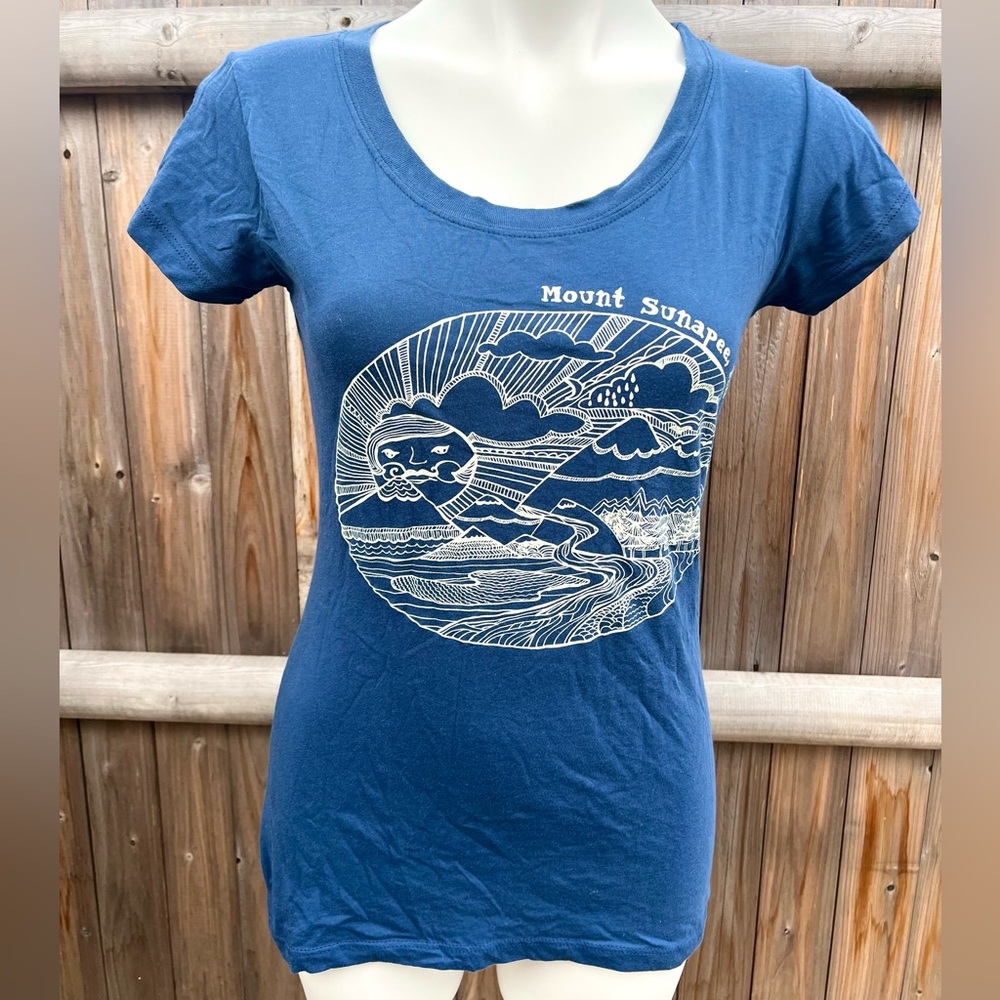 Coastal Classics Mount Sunapee Short Sleeve Graphic T-Shirt